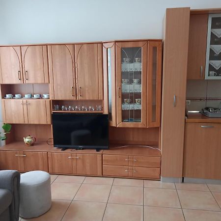 Apartman Mara 로브란 외부 사진