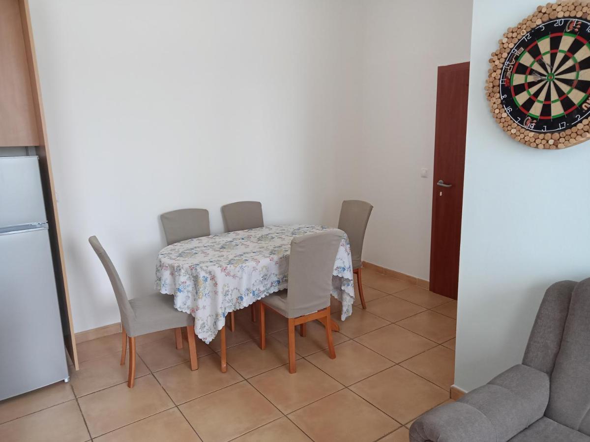 Apartman Mara 로브란 외부 사진