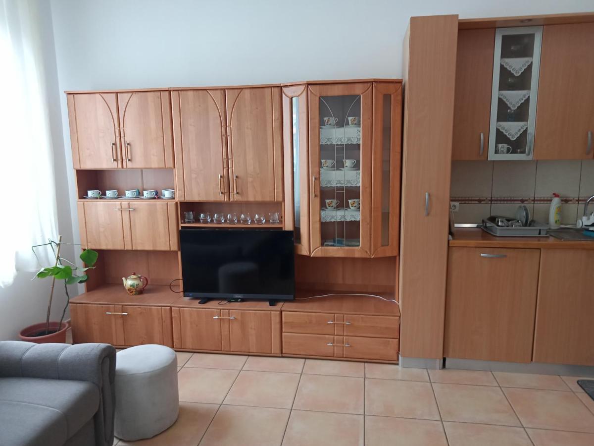 Apartman Mara 로브란 외부 사진